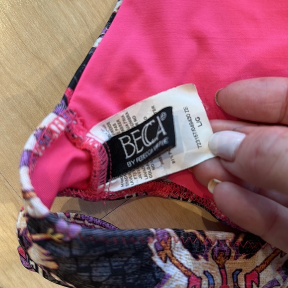 Becca Swim Boho Black & Pink Bikini Top Size Large - Picture 3 of 4